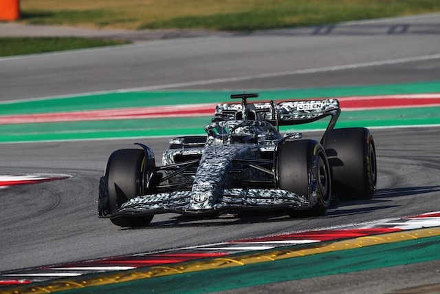 Car Ridge Height How Low Are F1 Cars? (Ride Height Explained) - FLOW RACERS